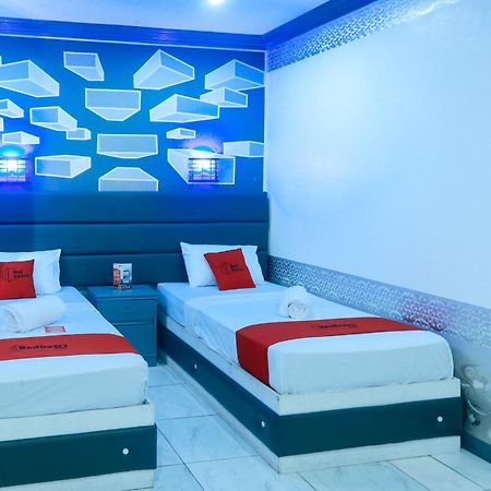 Reddoorz Plus @ Castle Chateau Iloilo Hotel Ngoại thất bức ảnh